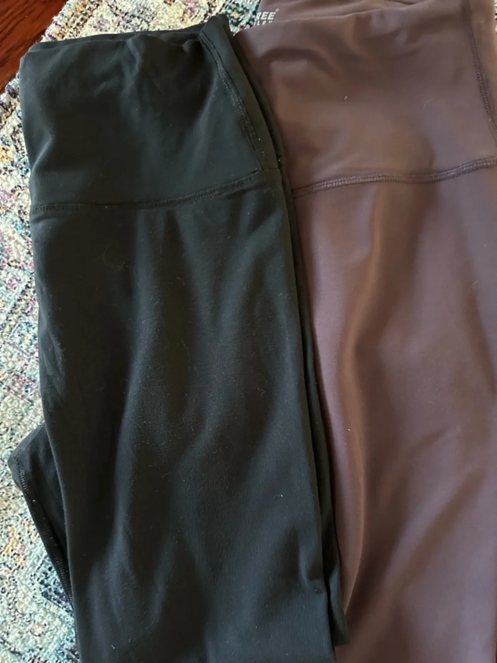 5 Mixed Activewear Leggings Bundle in Black, Plum, Heathered Burgundy - Picture 4 of 5